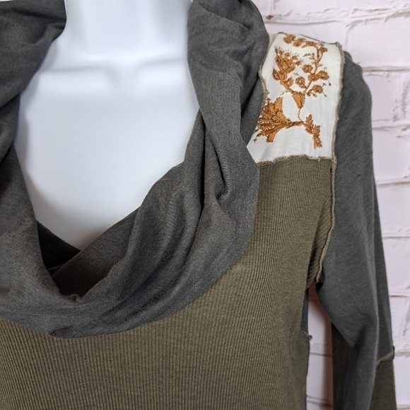 Anthropologie Tiny Cowl‎ -neck  patchwork Blouse - Picture 2 of 10